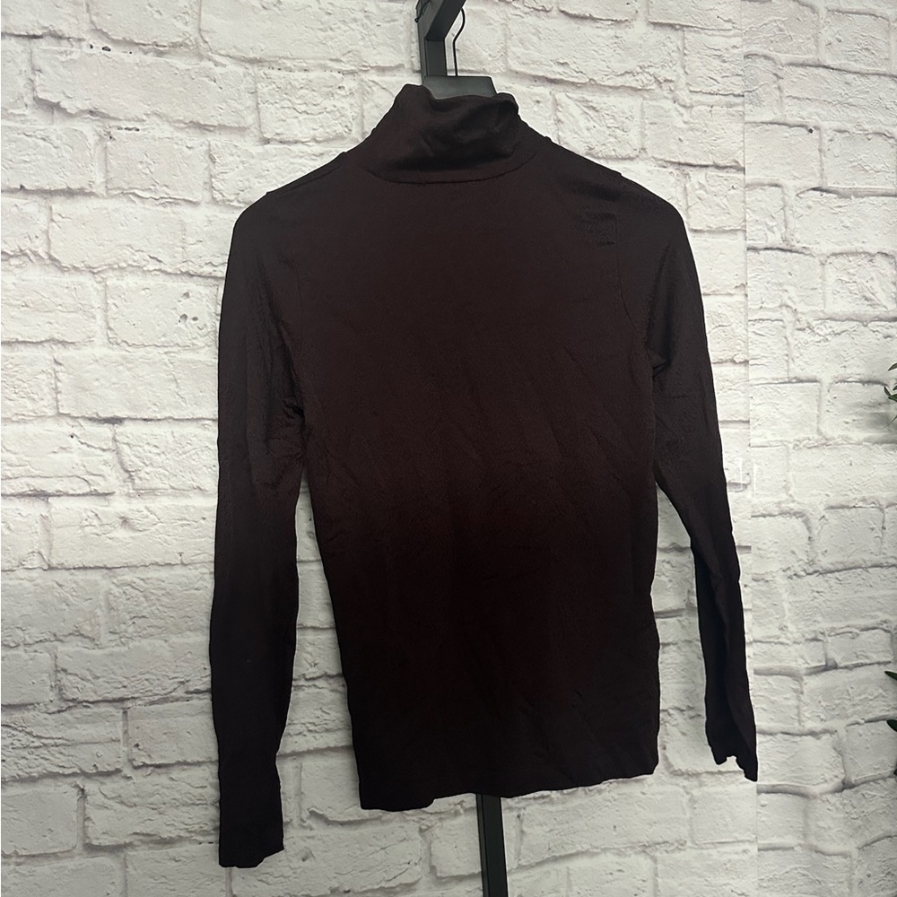 Athletic Material Turtle Neck- Maroon - image 1